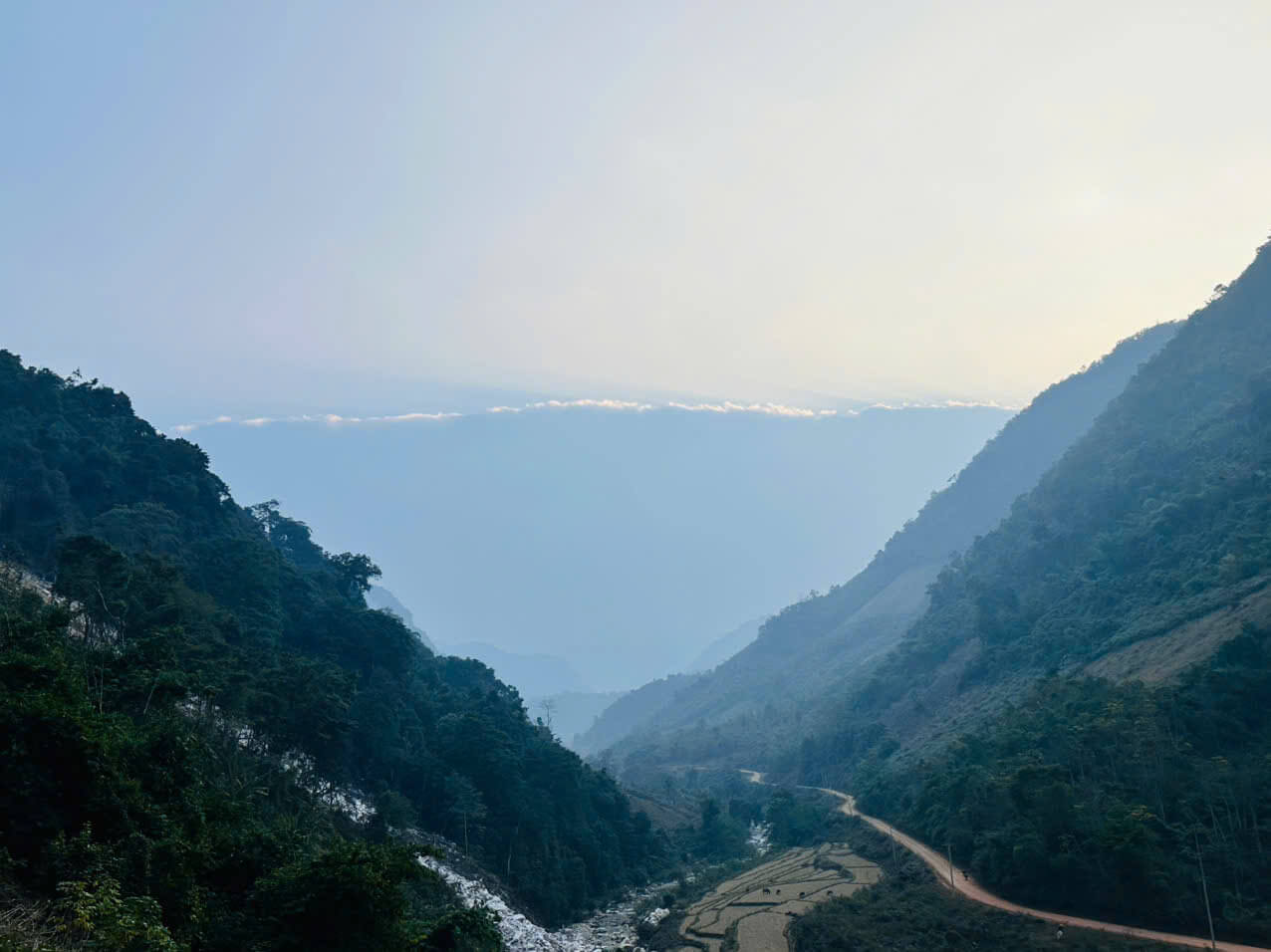 Premium White Crystal Marble Quarry